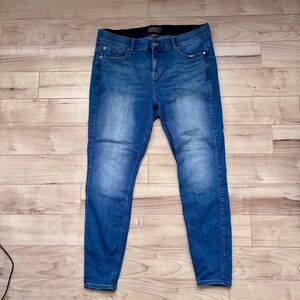 Torrid 20T Blue Bombshell Skinny Jeans